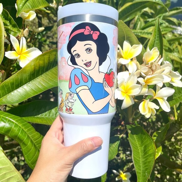 Hand Crafted Other - Disney Princess Snow White and the Seven Dwarfs Brand new 40 oz Tumbler …
